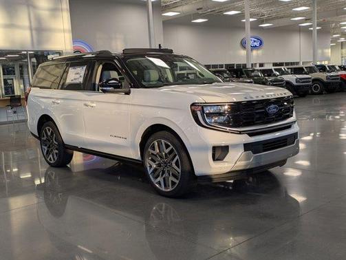 Star White 2026 Ford Expedition Platinum SUV