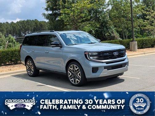 Glacier Gray Metallic 2026 Ford Expedition Platinum