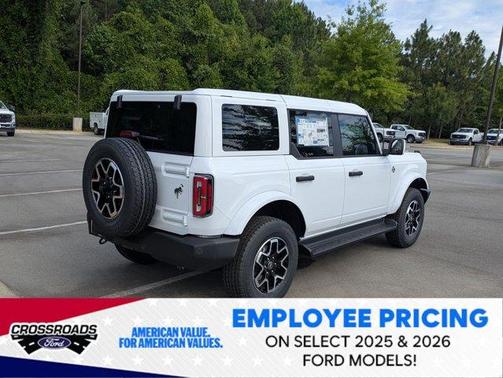 Oxford White 2026 Ford Bronco Outer Banks