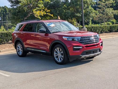 2023 Ford Explorer XLT