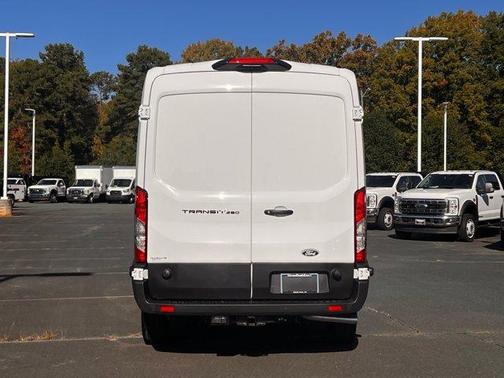 2026 Ford Transit-250 148 WB Medium Roof Cargo