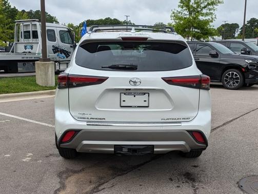 2024 Toyota Highlander PLATINUM