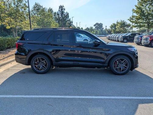 Black Metallic 2025 Ford Explorer ST