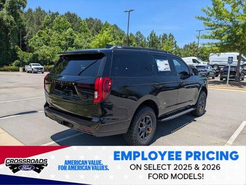 Agate Black Metallic 2026 Ford Expedition Tremor