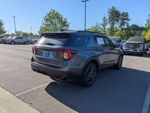 Carbonized Gray Metallic 2026 Ford Explorer ST