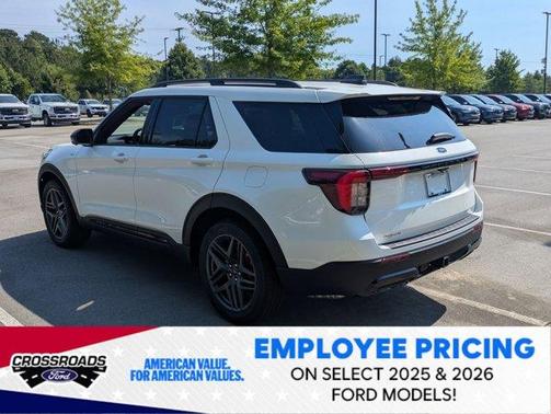 Star White 2026 Ford Explorer ST-Line