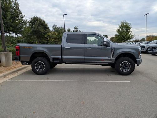 2024 Ford F-250 PLATINUM