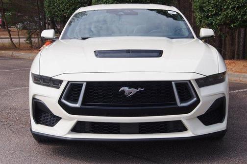 WIMBLEDON WHITE 2025 Ford Mustang GT PREMIUM