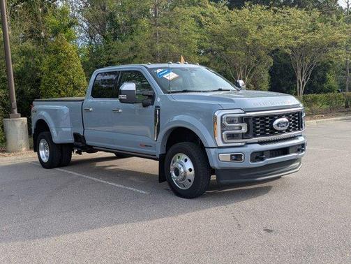 Gray Metallic 2025 Ford F-450 Platinum