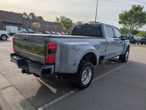 Gray Metallic 2025 Ford F-450 Platinum
