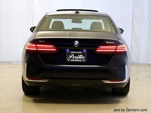 2026 BMW 530 i xDrive