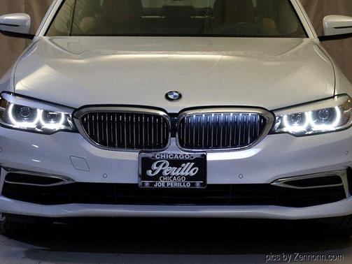 Mineral White Metallic 2020 BMW 540 i xDrive