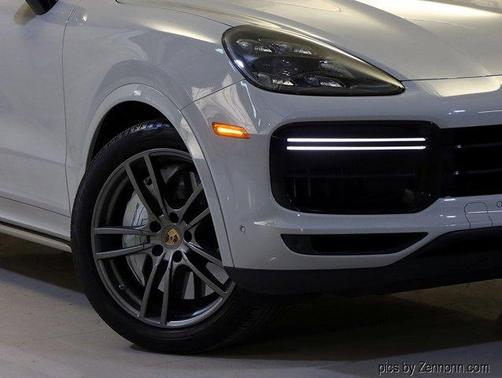 2022 Porsche Cayenne Turbo