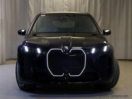 2026 BMW iX xDrive60