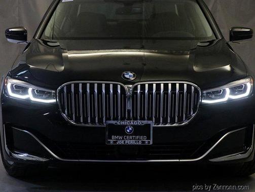 2022 BMW 740 i xDrive