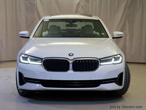 2022 BMW 540 i