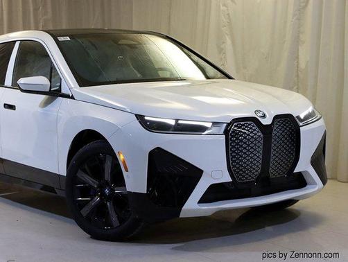 2025 BMW iX xDrive50