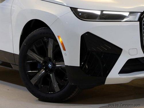 2025 BMW iX xDrive50