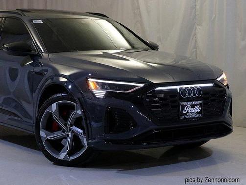 2024 Audi SQ8 e-tron Premium Plus