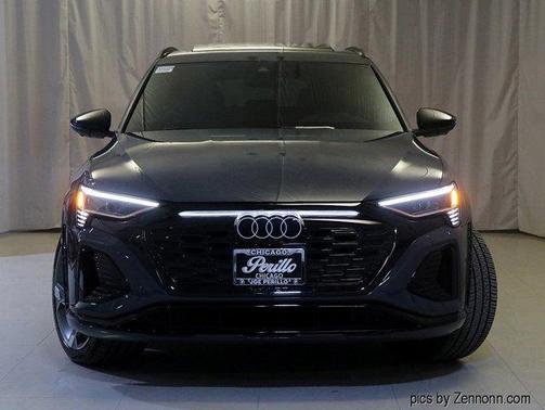 2024 Audi SQ8 e-tron Premium Plus