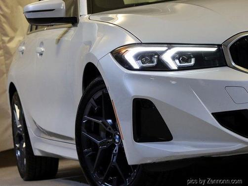 2025 BMW 330 i xDrive