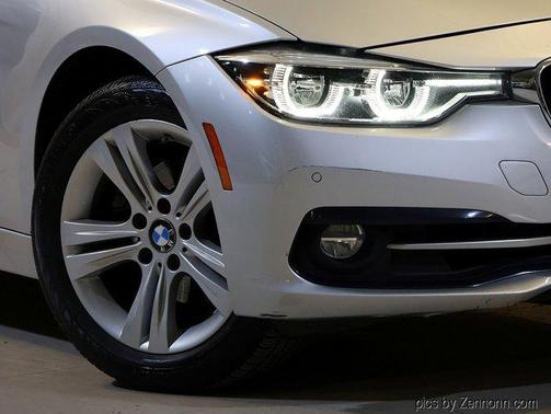 2017 BMW 330 i xDrive