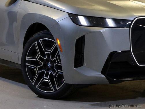 2026 BMW iX xDrive60