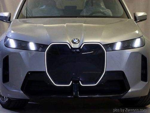 2026 BMW iX xDrive60