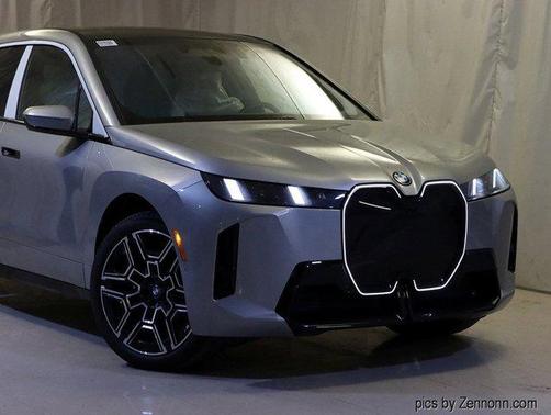 2026 BMW iX xDrive60