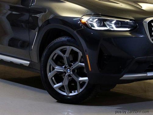 2025 BMW X4 xDrive30i