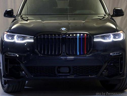2021 BMW X7 M50i