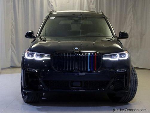 2021 BMW X7 M50i