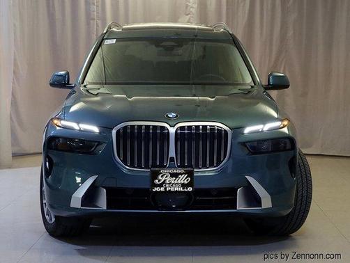 2025 BMW X7 xDrive40i