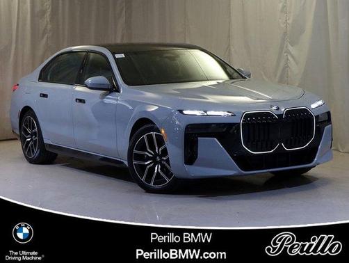 2025 BMW 740 i xDrive
