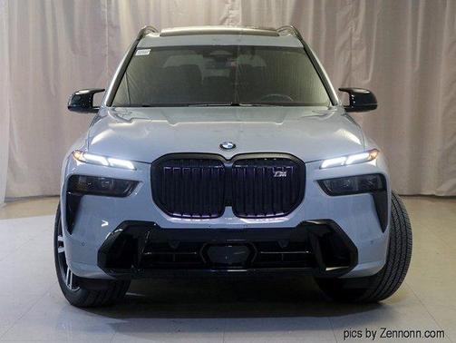2024 BMW X7 M60i