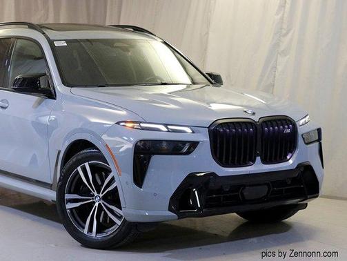 2024 BMW X7 M60i
