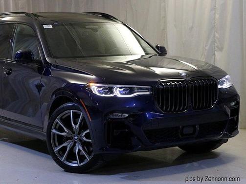2022 BMW X7 M50i