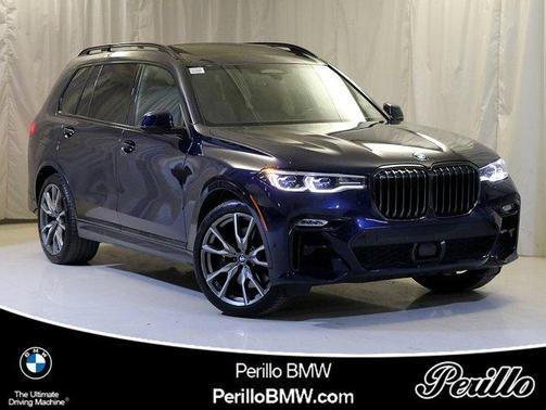 2022 BMW X7 M50i
