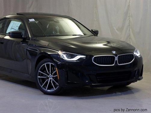 2025 BMW 230 i xDrive