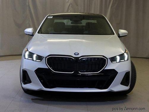 2026 BMW 550e xDrive