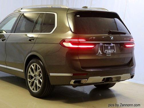2023 BMW X7 xDrive40i