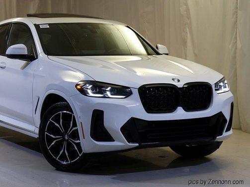 2023 BMW X4 xDrive30i