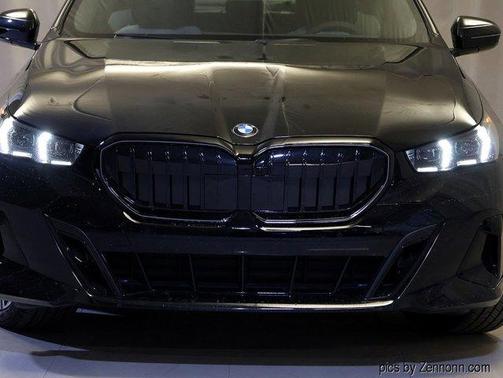 Black Sapphire Metallic 2026 BMW 530 i xDrive