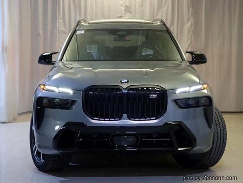 2026 BMW X7 M60i
