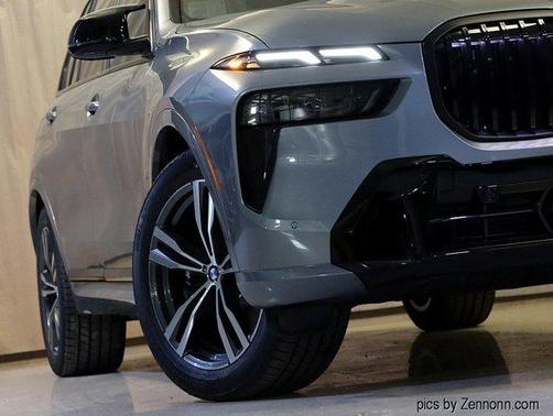 2026 BMW X7 M60i
