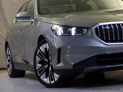 2025 BMW 540 i xDrive