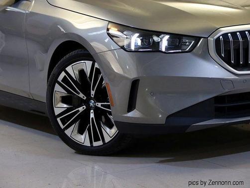 2025 BMW 540 i xDrive