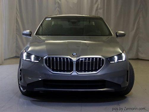 2025 BMW 540 i xDrive