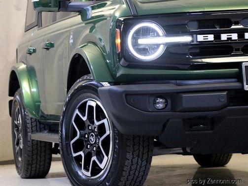 2023 Ford Bronco Outer Banks