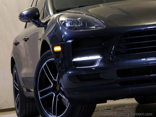 2020 Porsche Macan Base